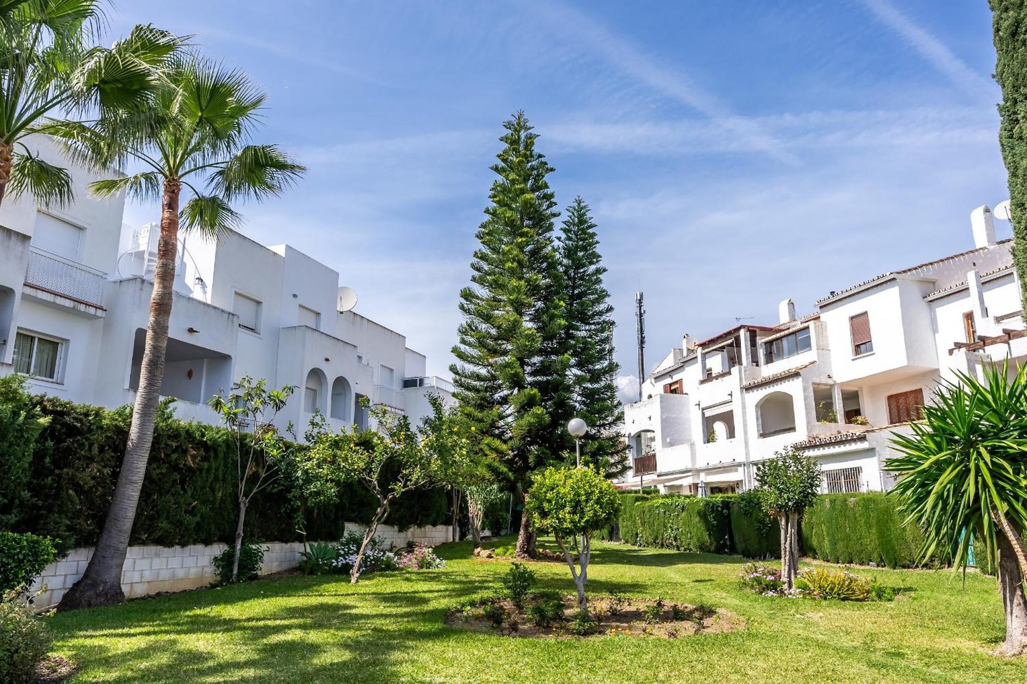 Gezellig Stijlvol Appartement Dichtbij Het Strand Estepona Ngoại thất bức ảnh
